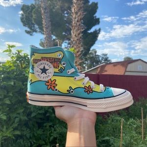 ***SOLD*** LIMITED EDITION SCOOBY-DOO CONVERSE